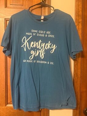 Women’s Kentucky Girls Statement Tee!